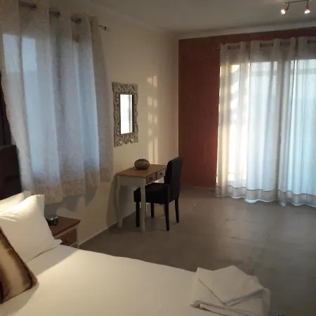 Castro Hotel 3*